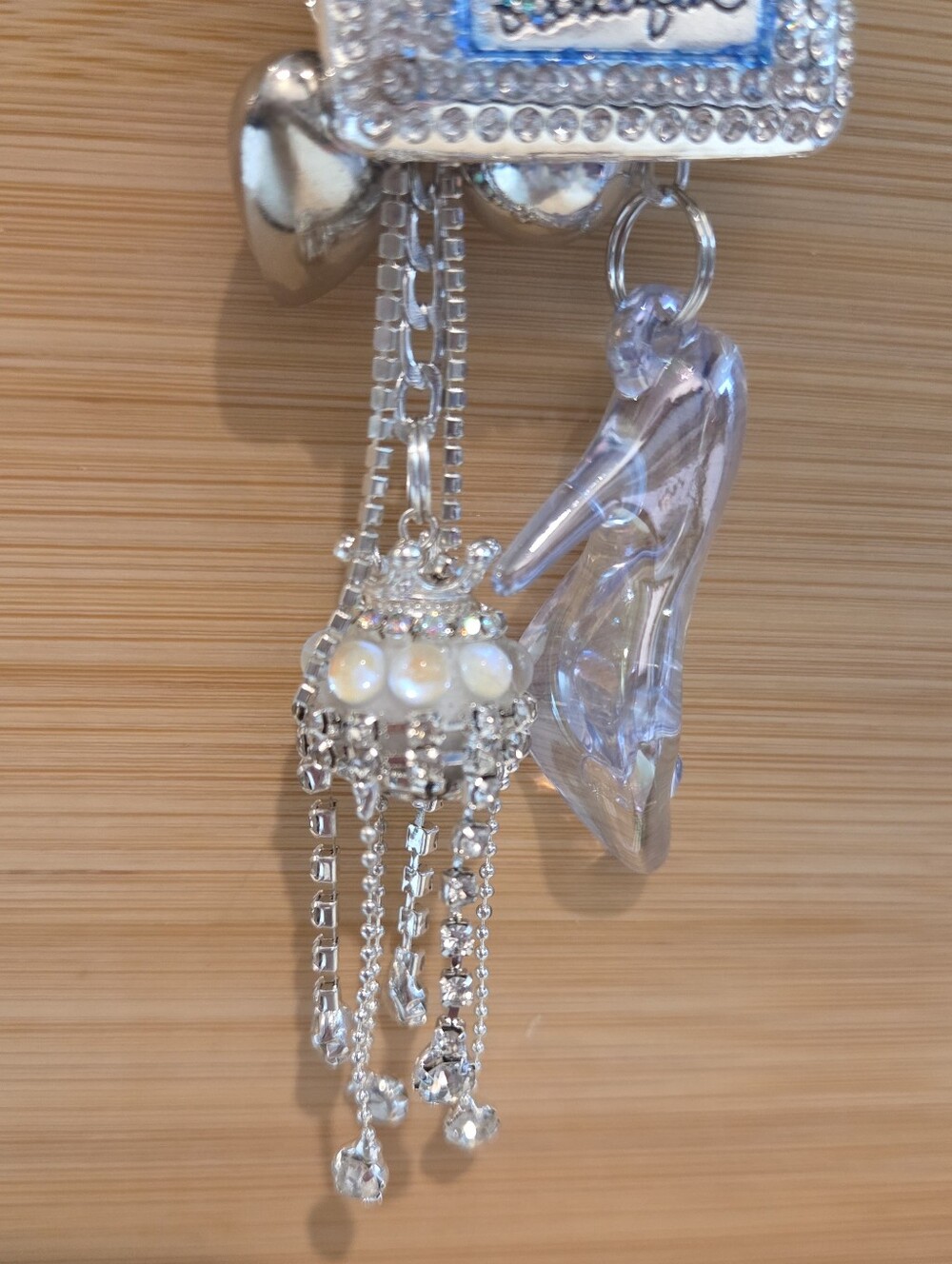 ✨ Luxury Rhinestone "You Are Beautiful" Perfume Bottle Keychain Charm ✨ - Picture 8 of 15